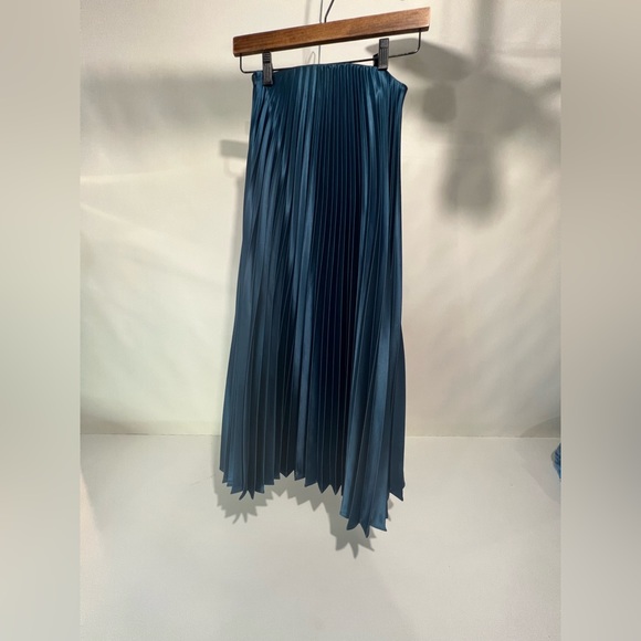 (NEW) Zara Pleated Accordion Skirt in Metallic Blue/Teal (Size XS) - Picture 5 of 7